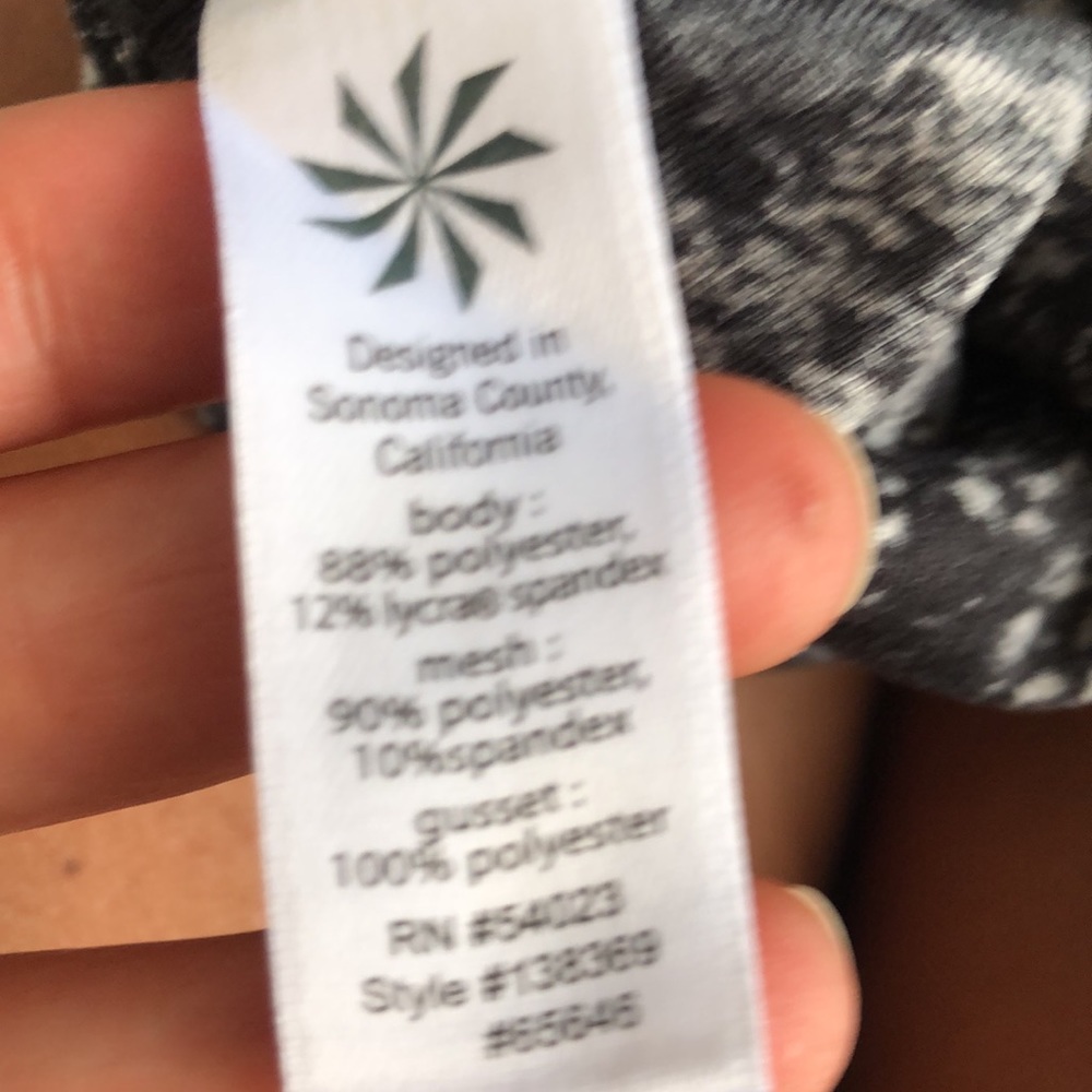 Athleta Work Out Capris - image 5